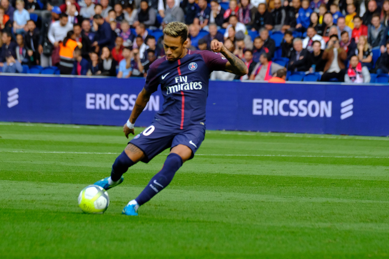 2025世俱杯B组巡礼：死亡之组决斗 巴黎力压马竞（2025世俱杯B组前瞻：死亡之组争锋，巴黎有望压制马竞）