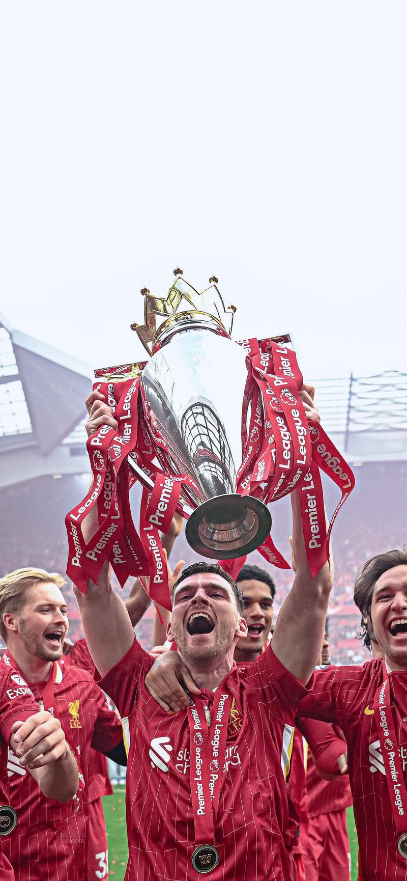 帕福斯1-0黄潜斩获队史欧冠首胜，卢卡森制胜，盖伊失单刀（帕福斯1-0击败黄潜夺队史欧冠首胜，卢卡森献制胜球，盖伊单刀不中）