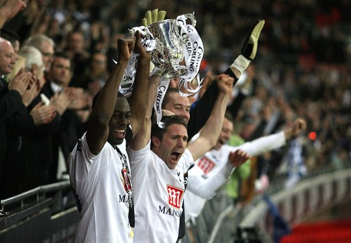 本菲卡欧冠出局将致穆里尼奥冬窗零引援（本菲卡欧冠折戟，穆里尼奥冬窗将无引援）