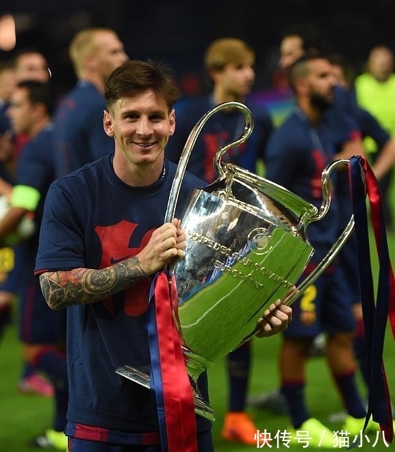 希腊媒：曼联与皇马已经报价奥林匹亚科斯18岁中场穆扎基蒂斯（据希媒报道，皇马与曼联已向奥林匹亚科斯18岁中场穆扎基蒂斯递交报价）