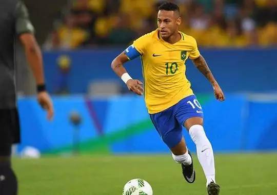 德转本赛季全球主场场均上座TOP25：多特拜仁前二，英博第19（德转发布本季全球主场场均观众TOP25：多特、拜仁包揽前二，英博第19位）