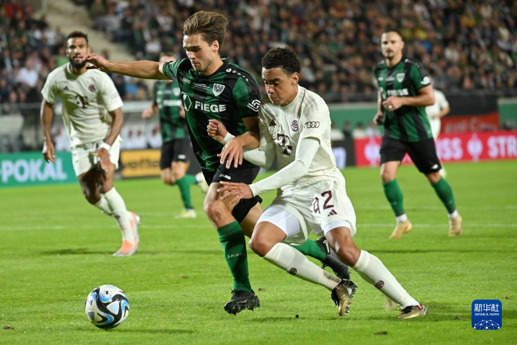 澳超半场：塔普破僵，图雷扳平，中央海岸水手1-1悉尼FC