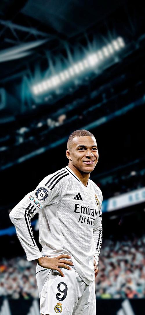 萨内蒂：批评劳塔罗？荒谬，他已经排在国米历史射手榜前五（萨内蒂回应质疑劳塔罗：荒谬！他已跻身国米历史射手前五）