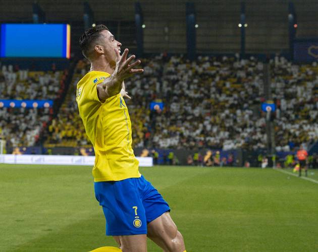 德甲官博祝贺邵佳一：期待邵佳一带领中国国家队走向更高舞台（德甲官博贺邵佳一：期待他率国足登上更高舞台）