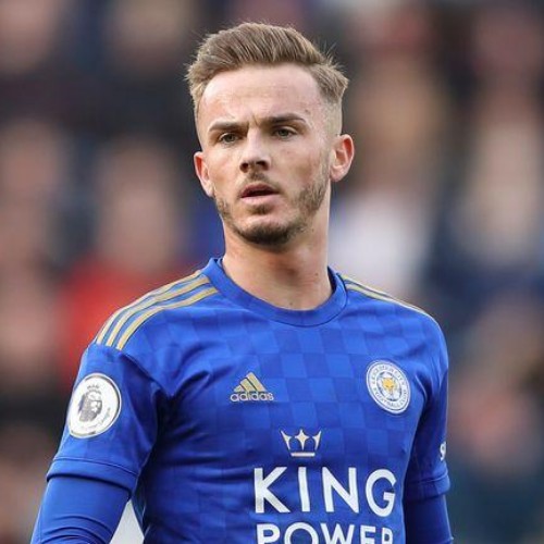 半场：奥格斯堡2-0勒沃库森，吉安努利斯传射，安东-卡德破门（半场战罢：奥格斯堡2-0领先勒沃库森，吉安努利斯传射建功，安东-卡德破门）