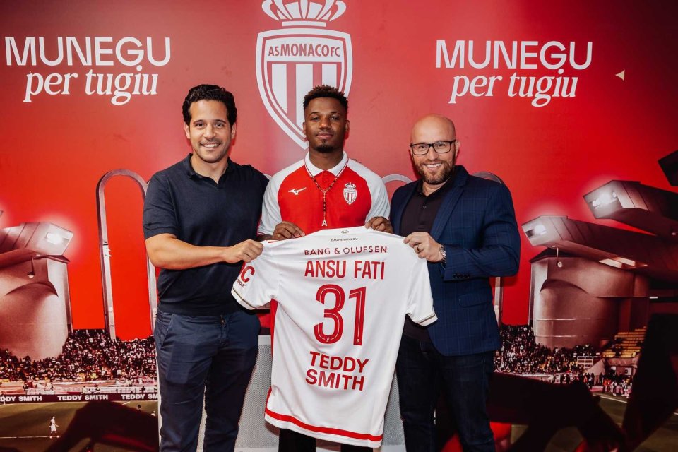 3场3球，成都B队艾孜买提当选中乙10月最佳球员／最佳青年球员（三场三球！成都B队艾孜买提包揽中乙10月最佳球员与最佳青年球员）