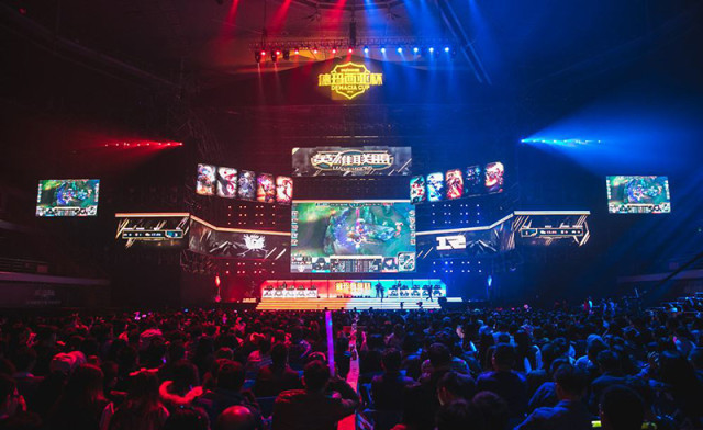 特别是在中 特别是在中